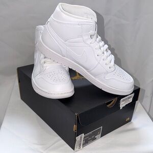 Jordan White Sneakers